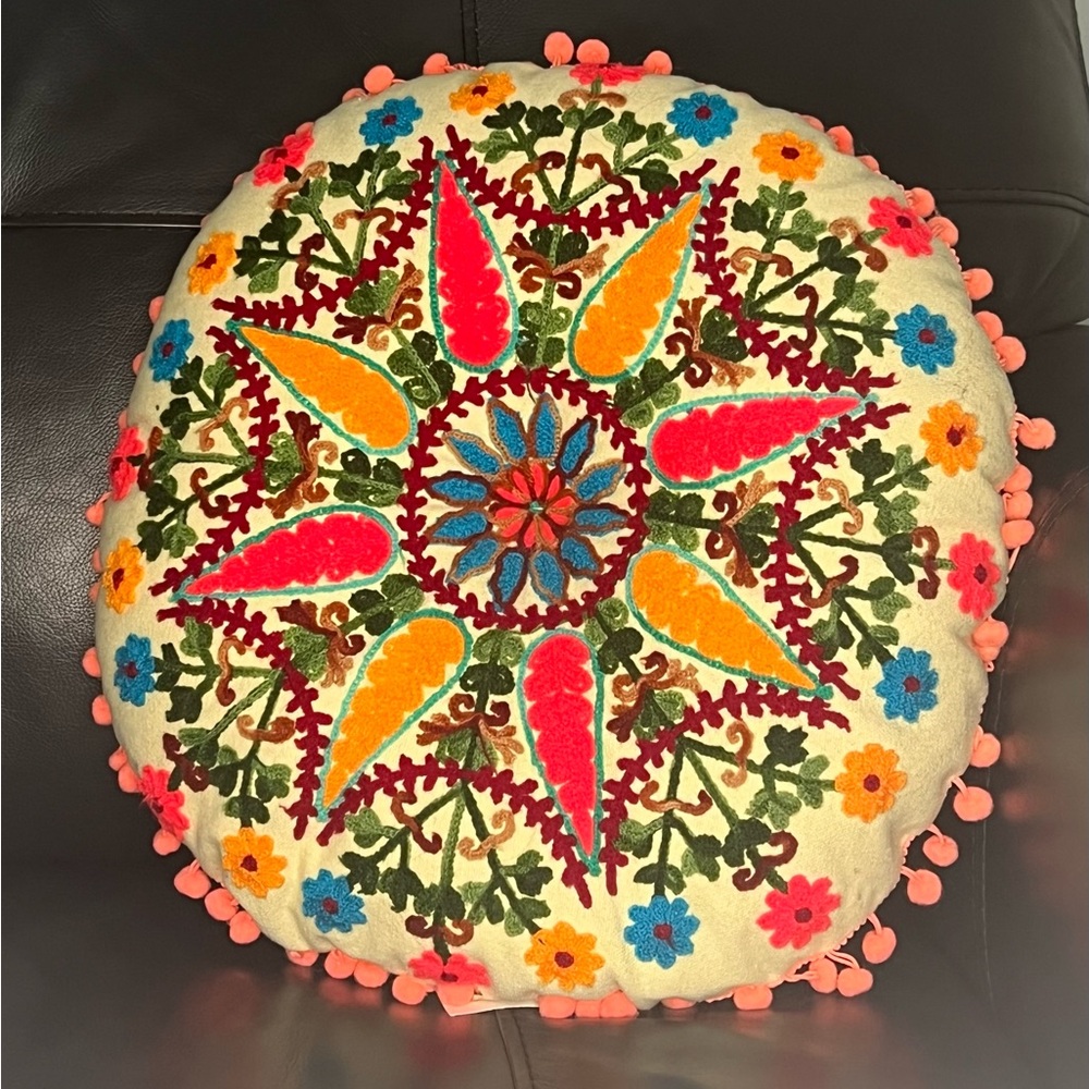 NEW Journeys East Accent Pillow from Homegoods - Picture 1 of 8